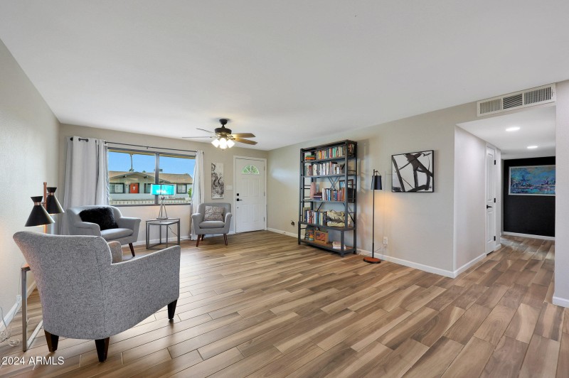 Formal living/lounge area upon entry