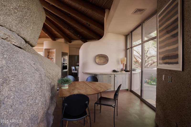 Breakfast nook