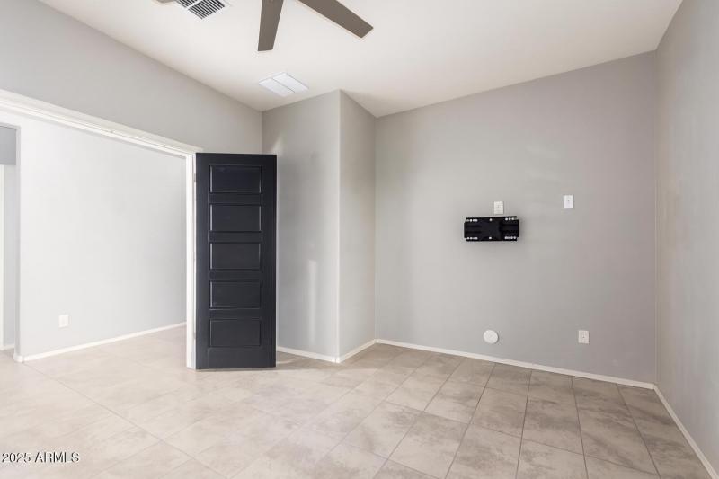 ChatGPT Image Oct 16, 2025, 10_39_42 AM