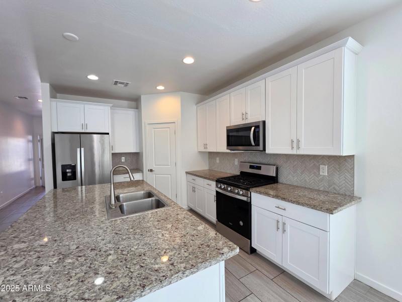 20251016_143116-EDIT