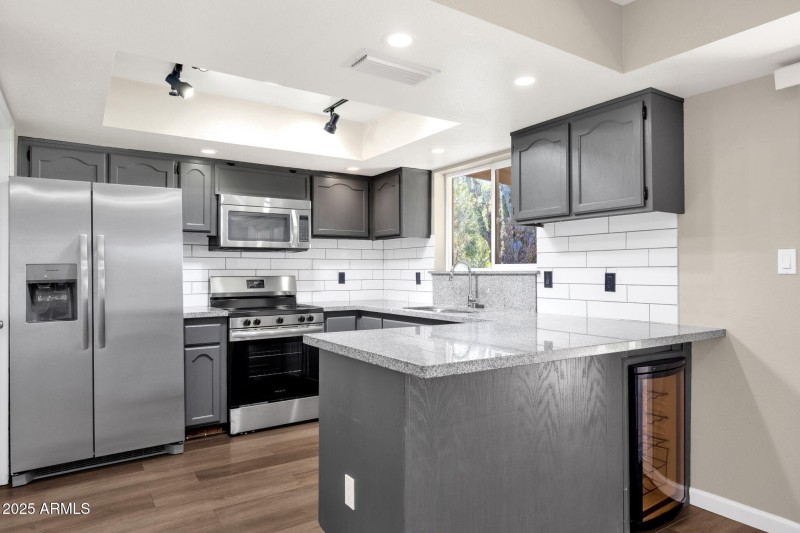 Kitchen - 2041 Karen Drive