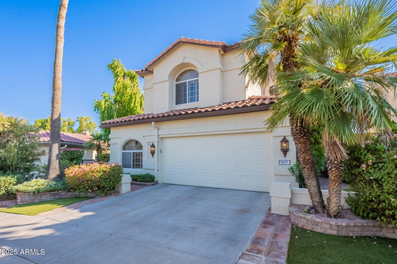 5019 E La Mirada Way