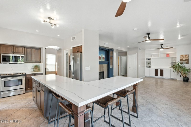 5019 E La Mirada Way