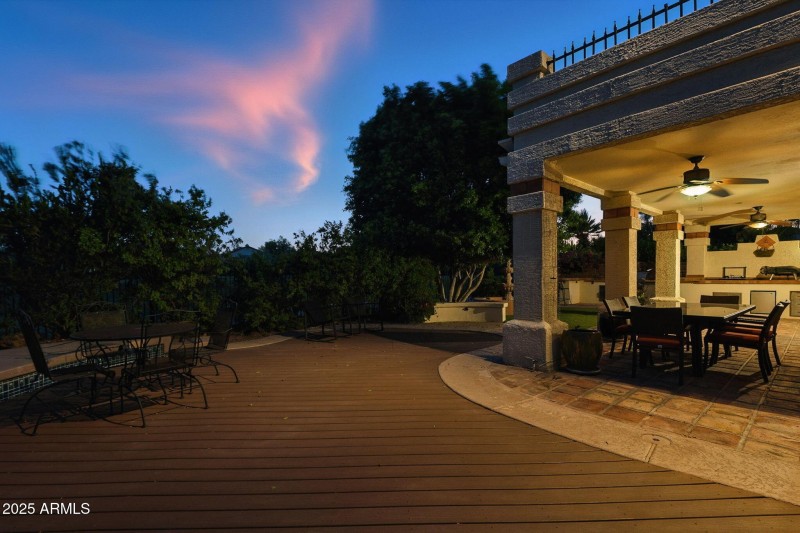5019 E La Mirada Way