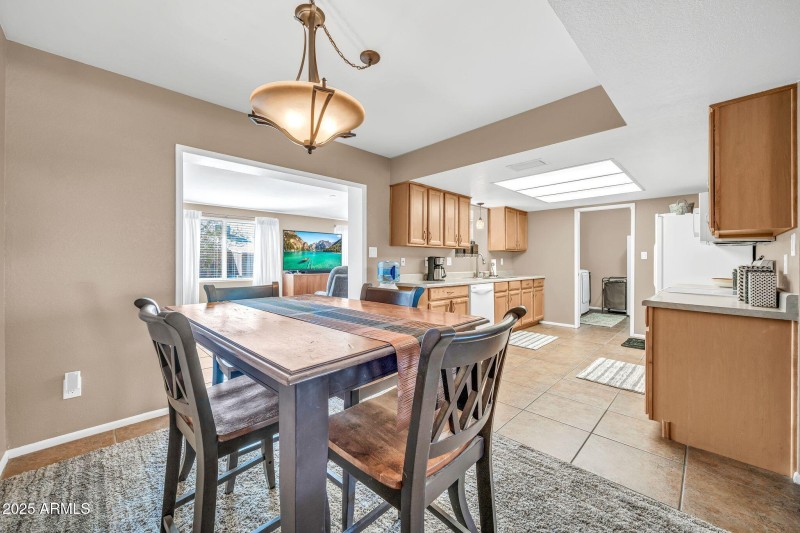 mls_9653 W Purdue Ave-8