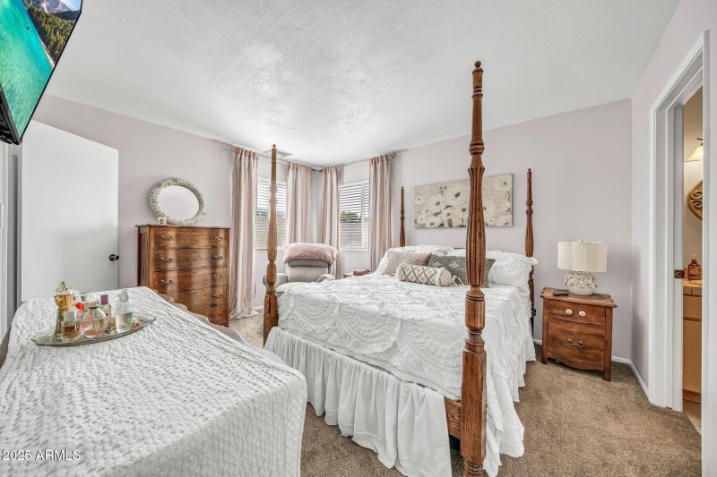 mls_9653 W Purdue Ave-22