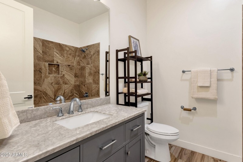 2nd Bathroom
