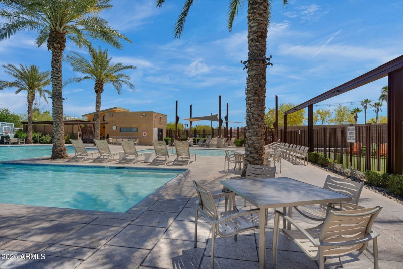 78-web-or-mls-74-web-or-mls-Eastmark_03