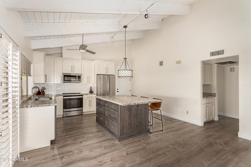 5522 Kitchen 5