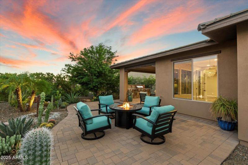 Backyard Patio For Entertaining