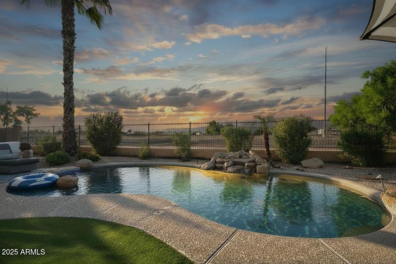 77-web-or-mls-dd6048e9-aca4-4e59-8127-3a