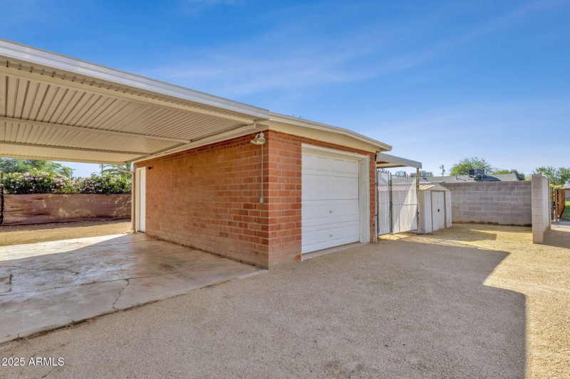 31-web-or-mls-345-w-montecito-ave