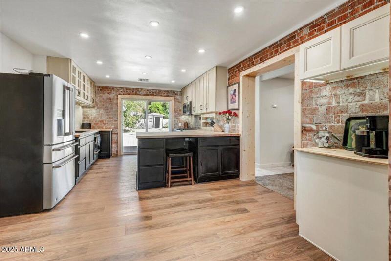09-Kitchen