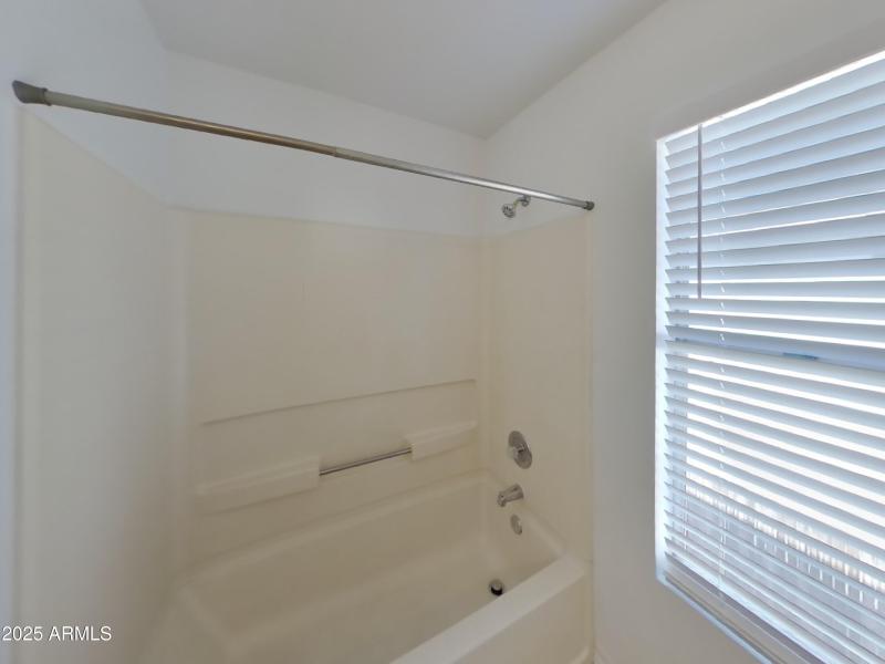 15_pc_8F69OTQW3C_yRPqnxennC_layout_0