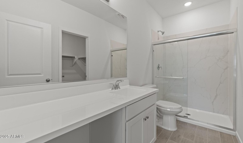 MR Lot #68 Primary Bath (Large)