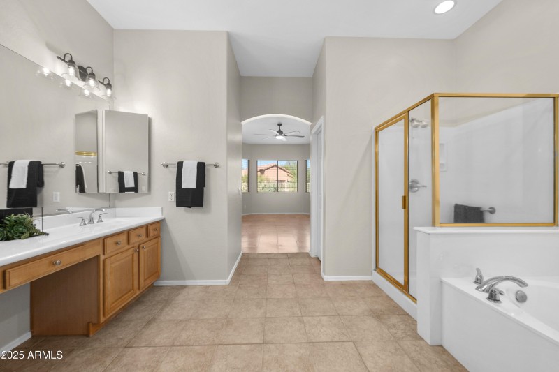 7080-E-Casa-Requena-Drive-26