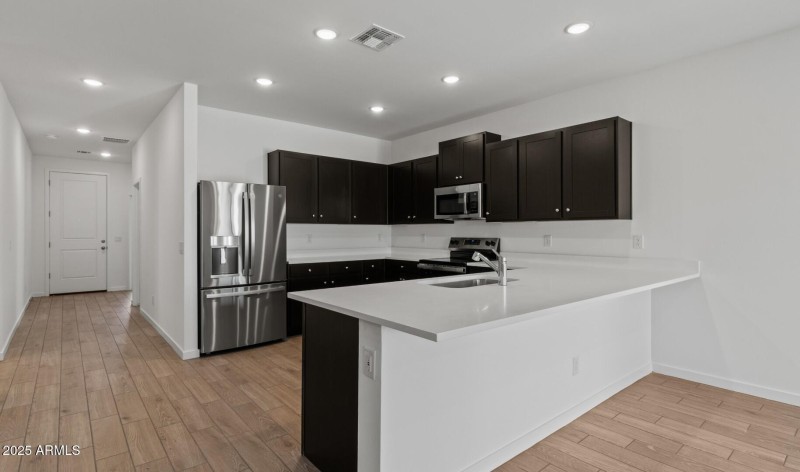 MR Lot #88 Kitchen 2 (Large)