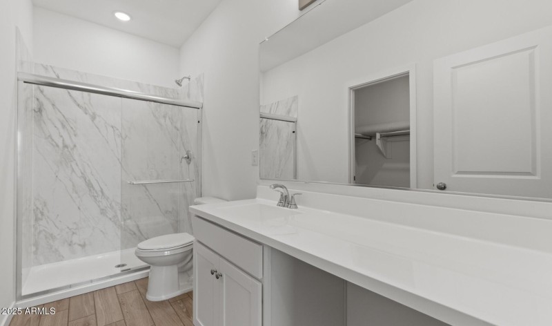 MR Lot #88 Primary Bath (Large)