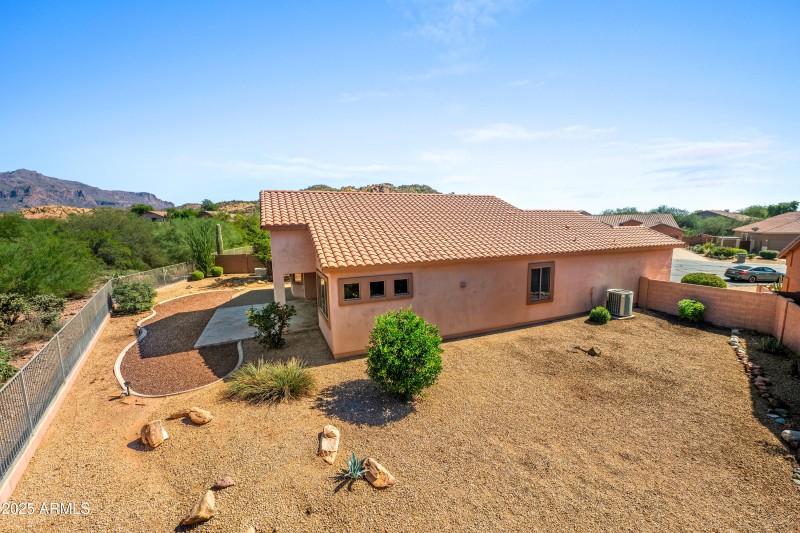 7080-E-Casa-Requena-Drive-37