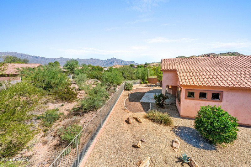 7080-E-Casa-Requena-Drive-38