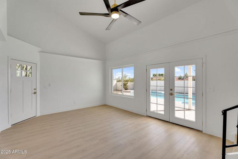 4-web-or-mls-4507 E Monte Way-5