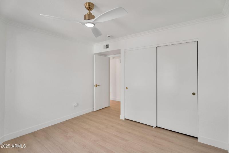 20-web-or-mls-4507 E Monte Way-23