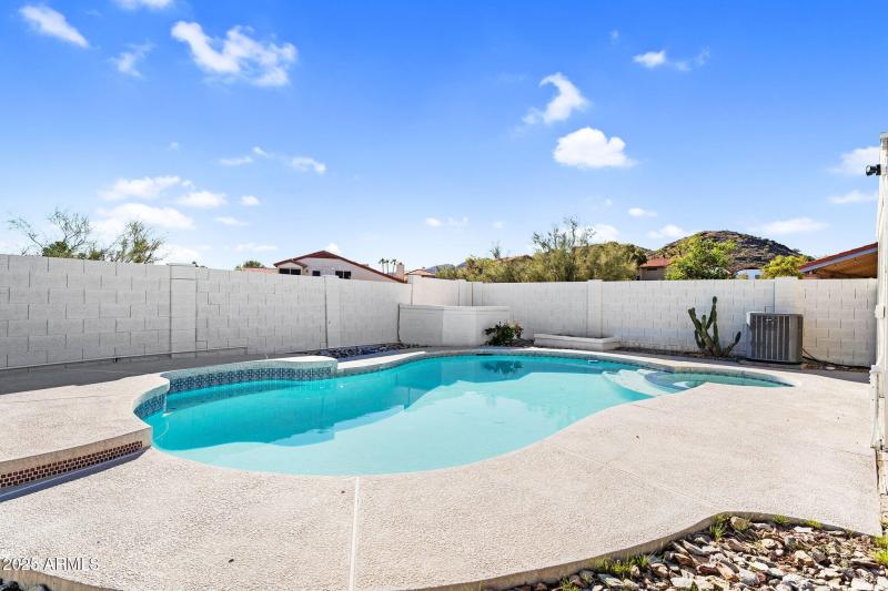 30-web-or-mls-4507 E Monte Way-31