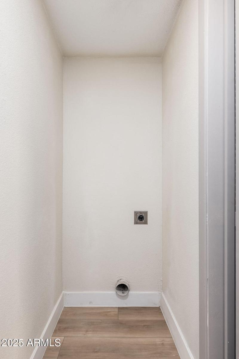 8120 N 32nd Ave - 18