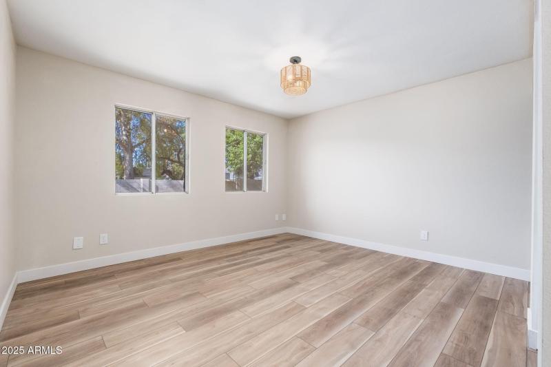 8120 N 32nd Ave - 19