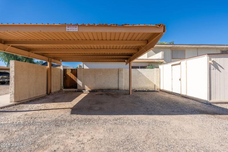 8120 N 32nd Ave - 32