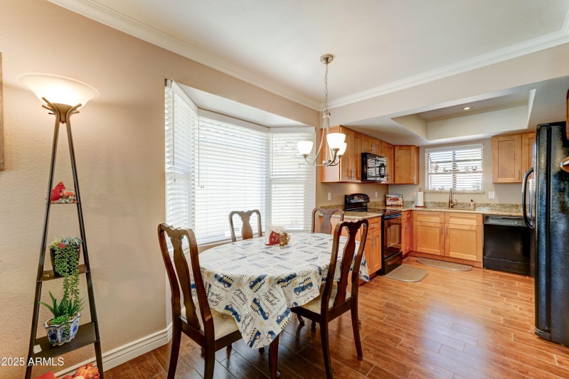 4761 Ute Eat-in-Kitchen Area