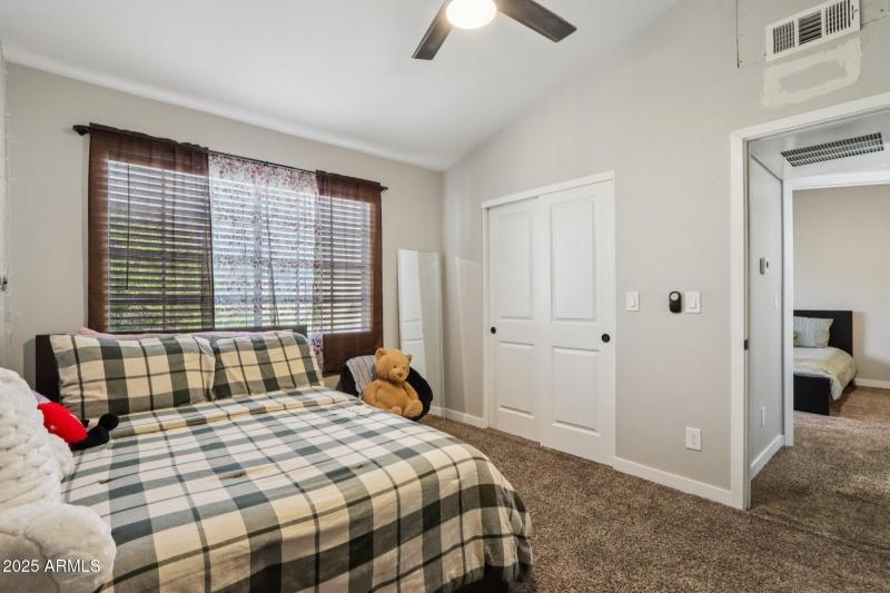 22-web-or-mls-N Alma School Rd-S1710-022