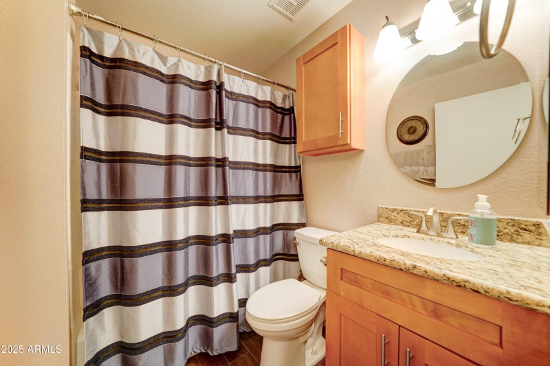 4761 Ute Hall Bath