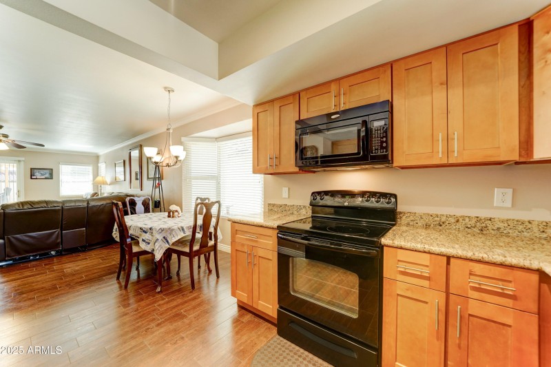 4761 Ute Kitchen 3