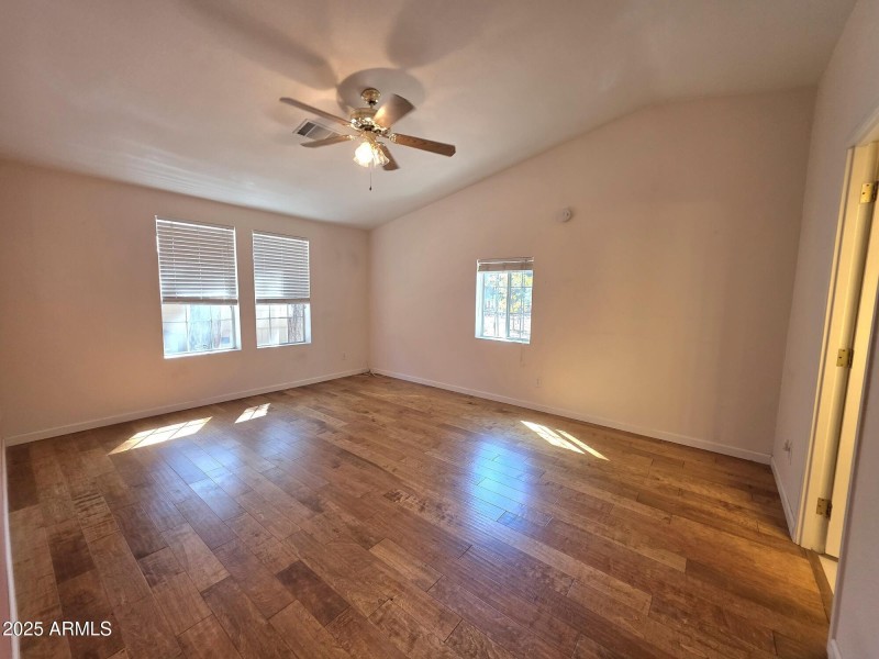 20251017_115640_resized