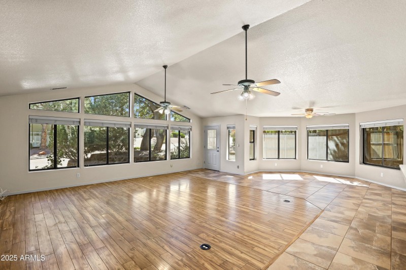 Living Room (2)
