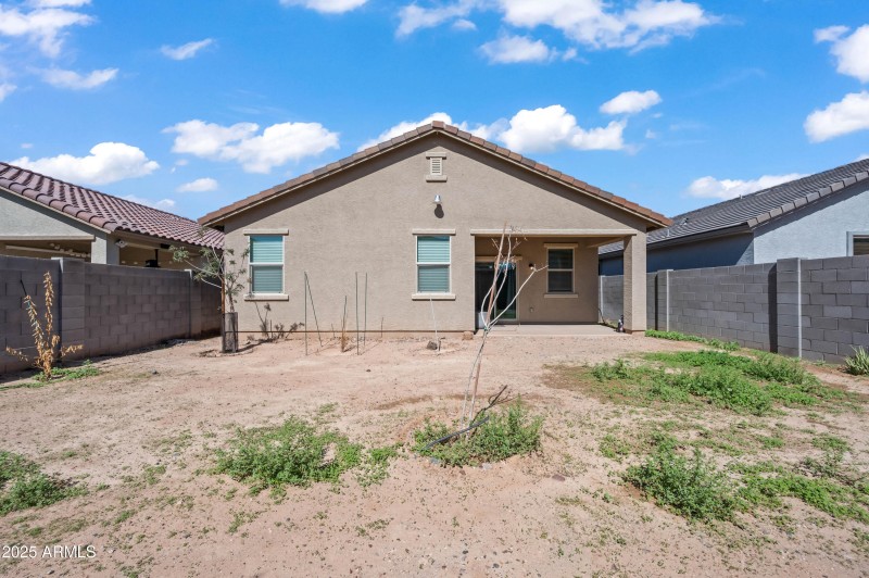 10519 W Atlantis Way Tolleson AZ 85353-6