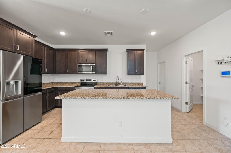 10519 W Atlantis Way Tolleson AZ 85353-2