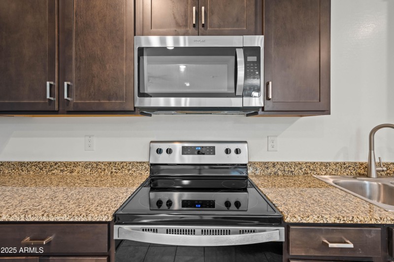 10519 W Atlantis Way Tolleson AZ 85353-2