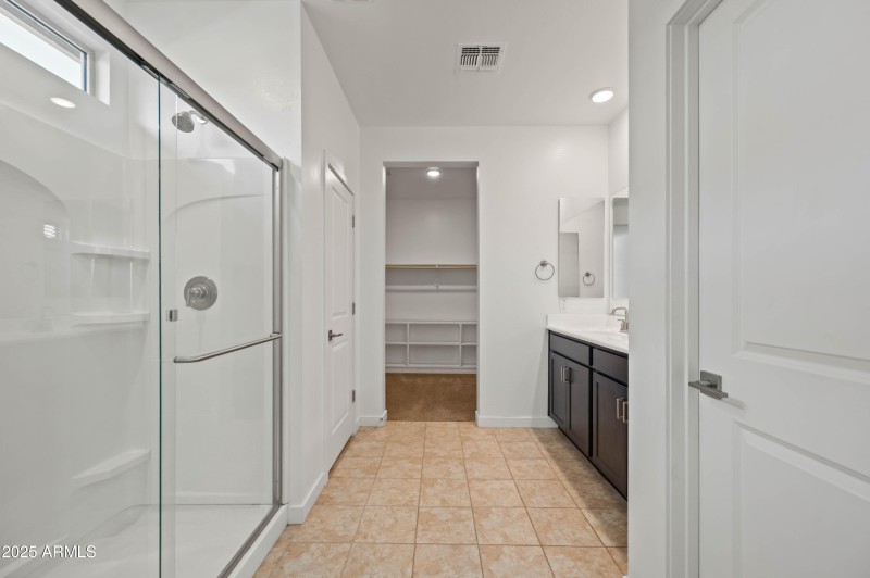 10519 W Atlantis Way Tolleson AZ 85353-3