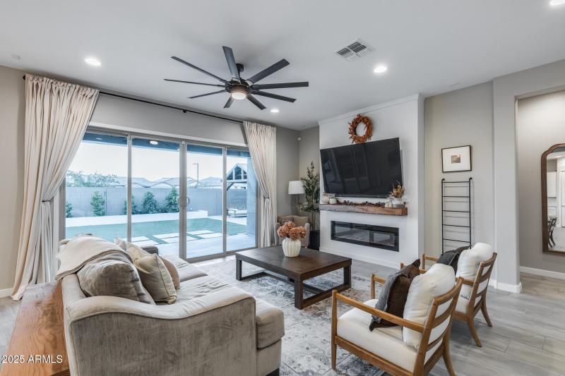 Living Room - 10ft Ceilings