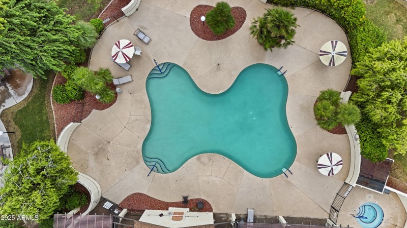 DJI_20251011102345_0076_D