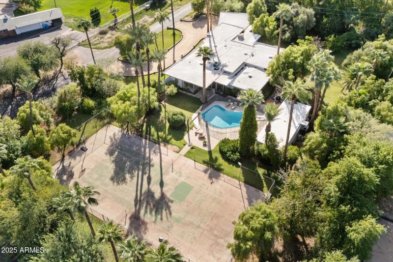 Private tennis/pickle ball court