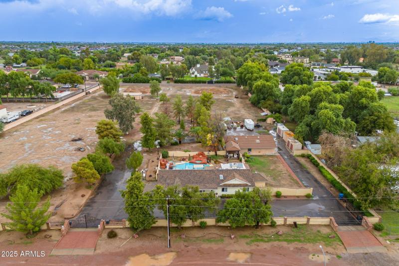 33-web-or-mls-Victoria-Aerial-9