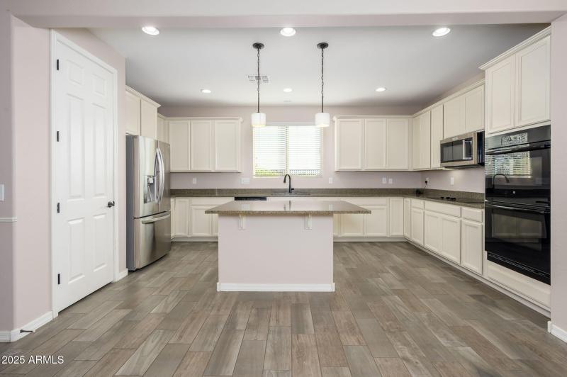 7-web-or-mls-176th-15