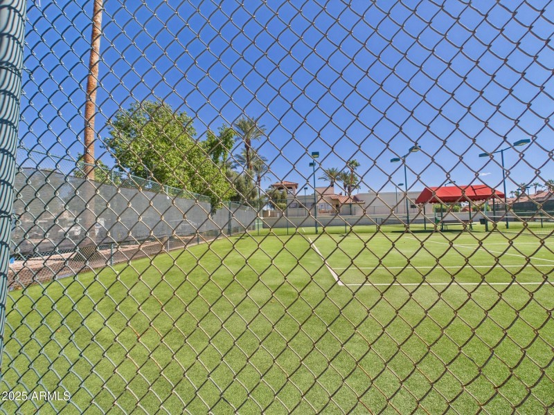 CAM02404G0-PR0150-STILL025