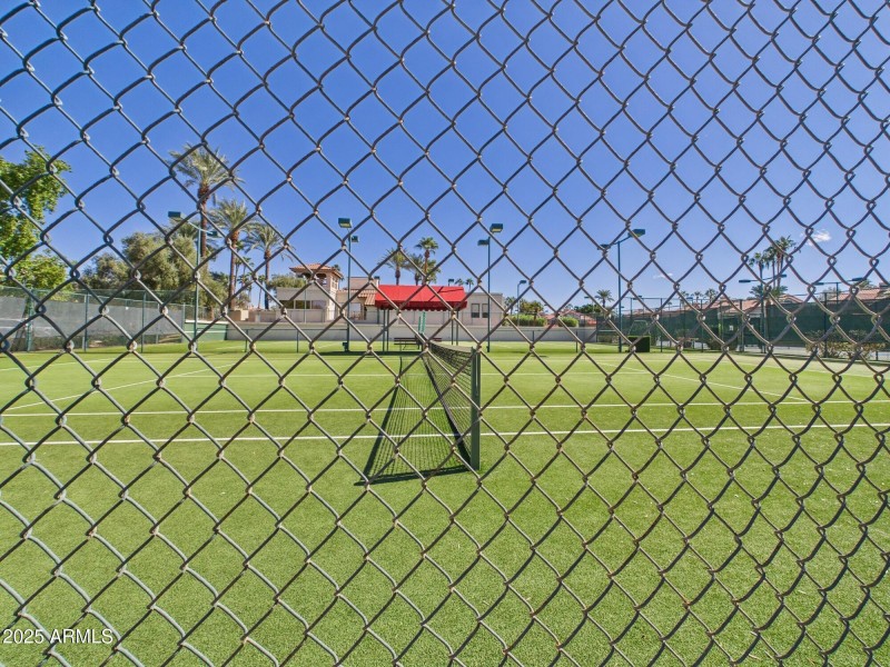 CAM02404G0-PR0150-STILL026