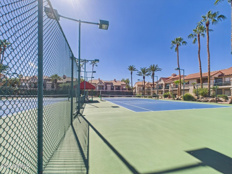 CAM02404G0-PR0150-STILL029