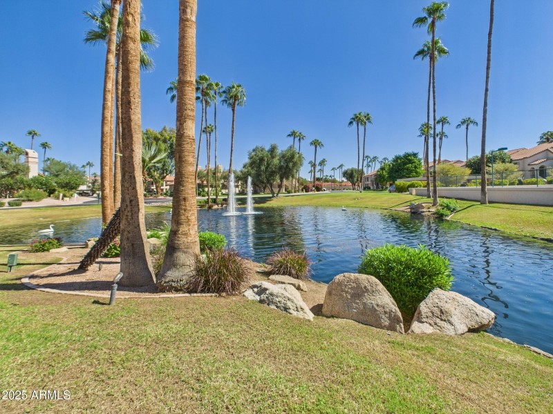 CAM02404G0-PR0150-STILL034