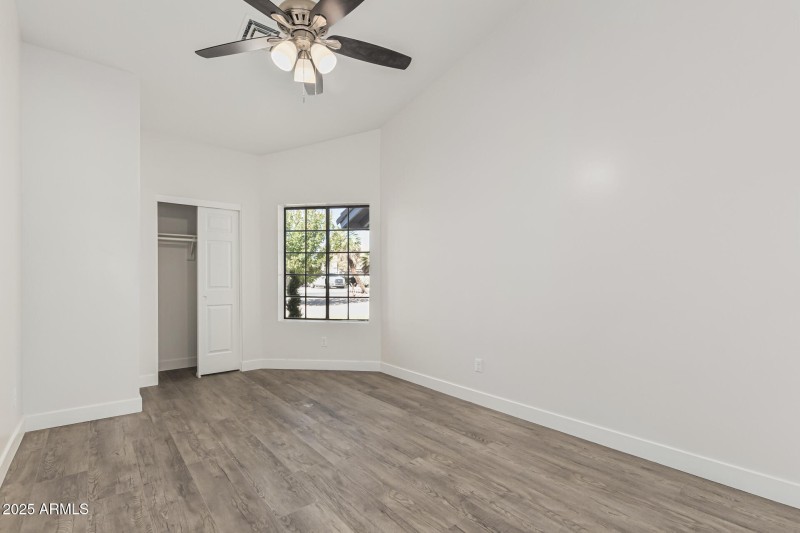 25 Ashbrook